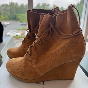 Sole Society Tan Suede Wedge Boots